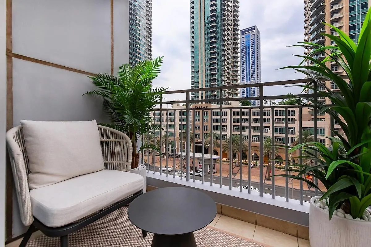Studio Downtown Boulevard Dubai Apartment
